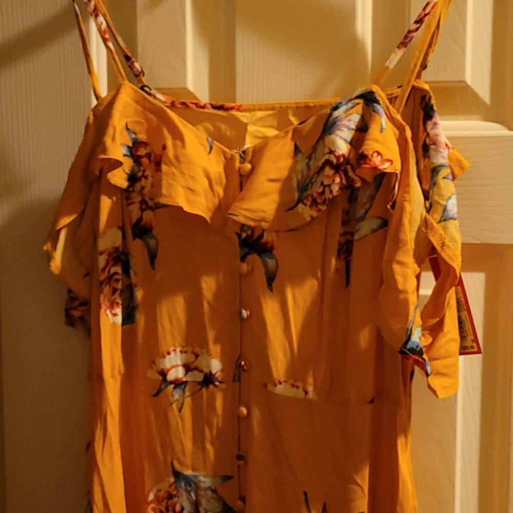Brand New Dress - Picture 2 of 4
